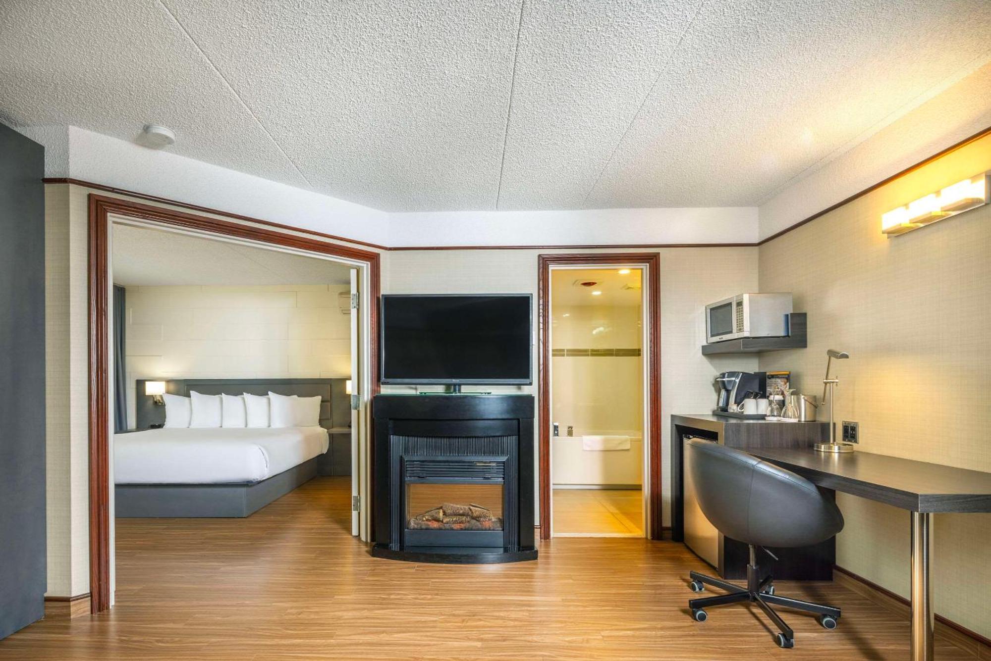 Les Suites De Laviolette Ascend Hotel Collection Trois-Rivières Exterior foto